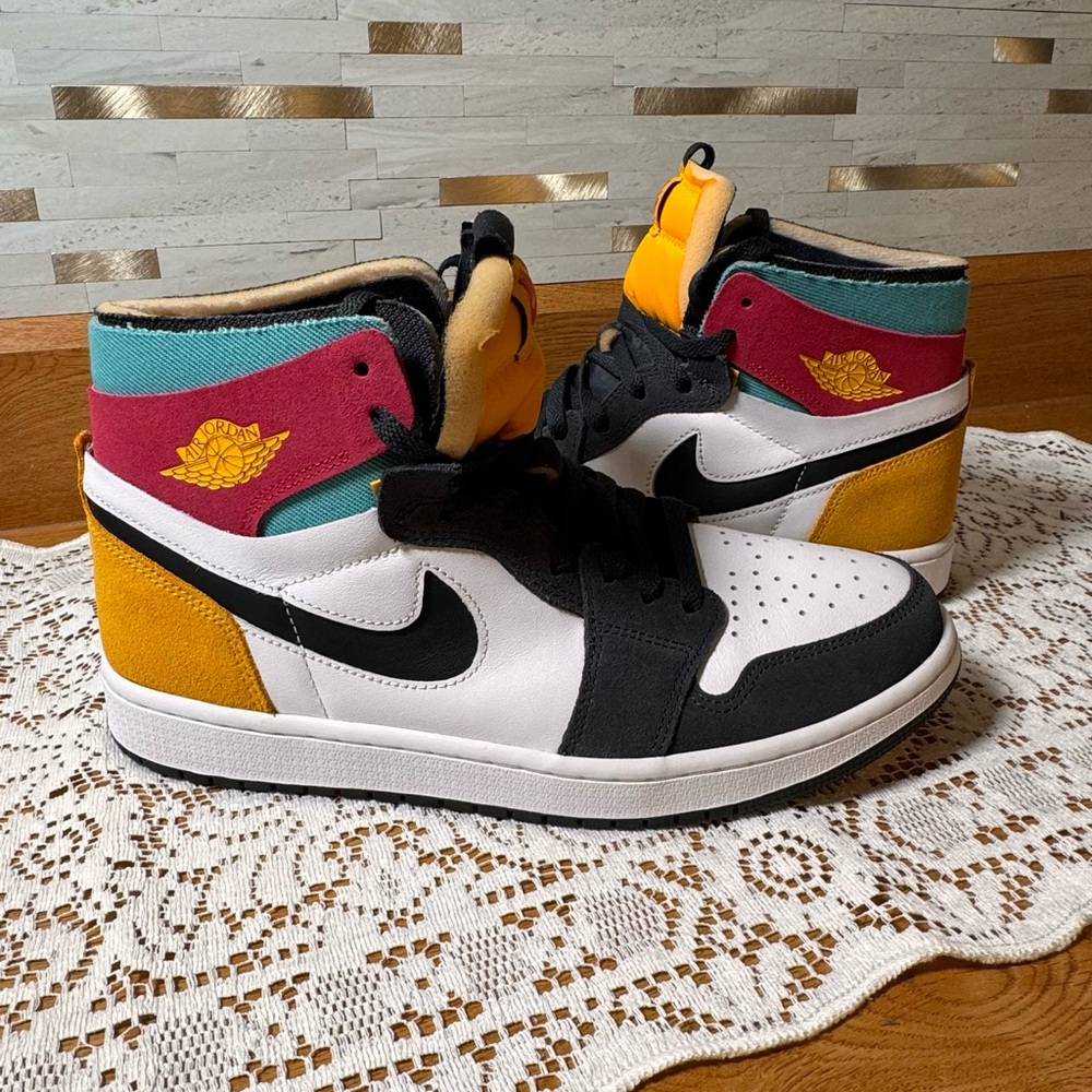 Nike Air Jordan 1 Zoom CMFT Men’s‎ 9.5/Women’s 11.5